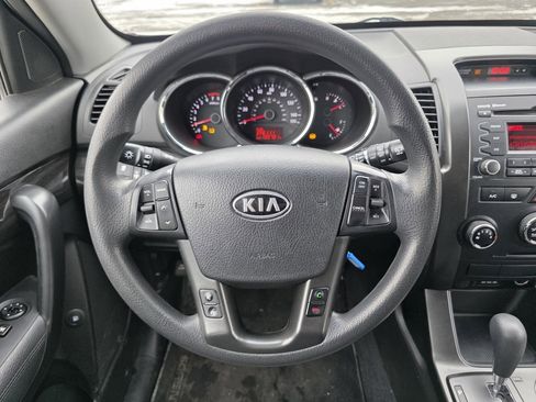 Used 2013 Kia Sorento LX image 21
