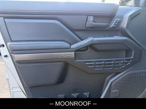 Used 2025 Toyota 4Runner TRD Off-Road Premium AWD/4WD image 6