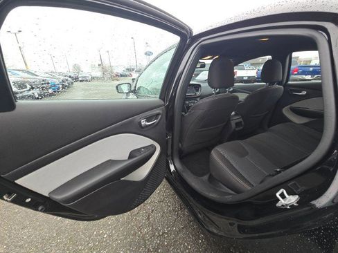 Used 2015 Dodge Dart SXT image 19