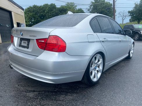 Used 2010 BMW 328i xDrive Sedan w/ Premium Pkg AWD/4WD image 3