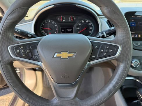 Used 2022 Chevrolet Malibu LS w/ Driver Confidence Package II FWD image 13