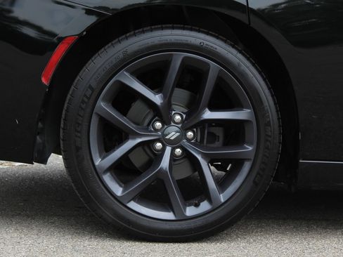 Used 2020 Dodge Charger SXT w/ Blacktop Package RWD image 27