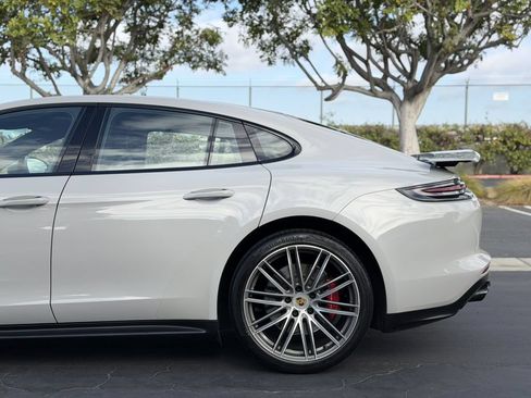 Used 2019 Porsche Panamera GTS AWD/4WD image 6