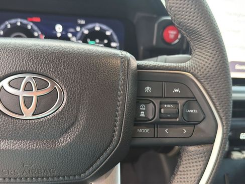 Certified 2026 Toyota Tacoma TRD Off-Road AWD/4WD image 22