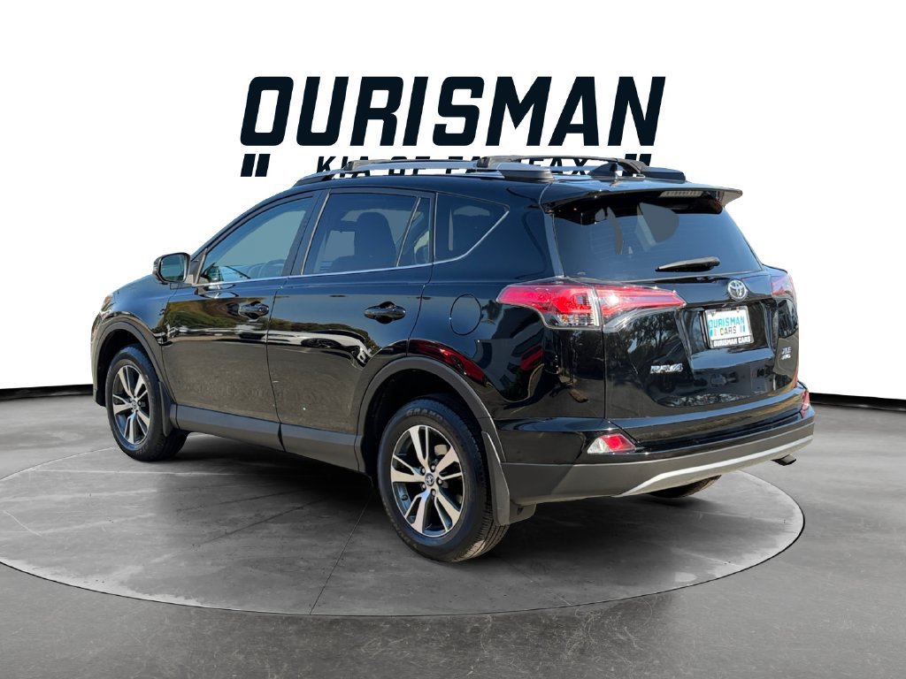 Used 2018 Toyota RAV4 XLE w/ Plus Extra Value Package AWD/4WD image 4