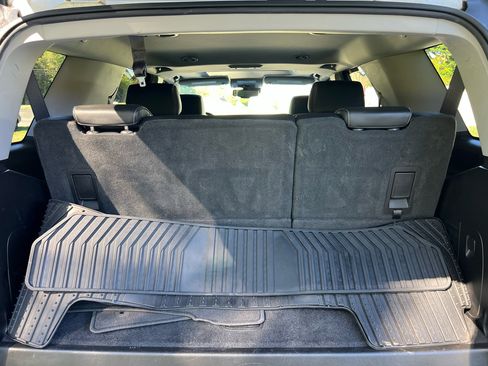 Used 2018 GMC Yukon SLT w/ HD Trailering Package image 37