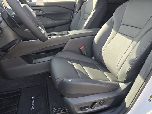 New 2026 Nissan Rogue SV w/ SV Premium Package image 15