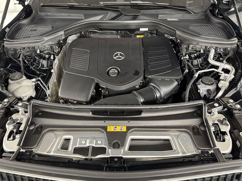 Certified 2026 Mercedes-Benz GLC 300 image 33