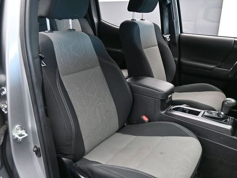 Used 2023 Toyota Tacoma 2WD Double Cab image 40