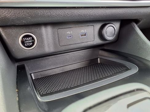 Used 2021 Nissan Rogue SV AWD/4WD image 9
