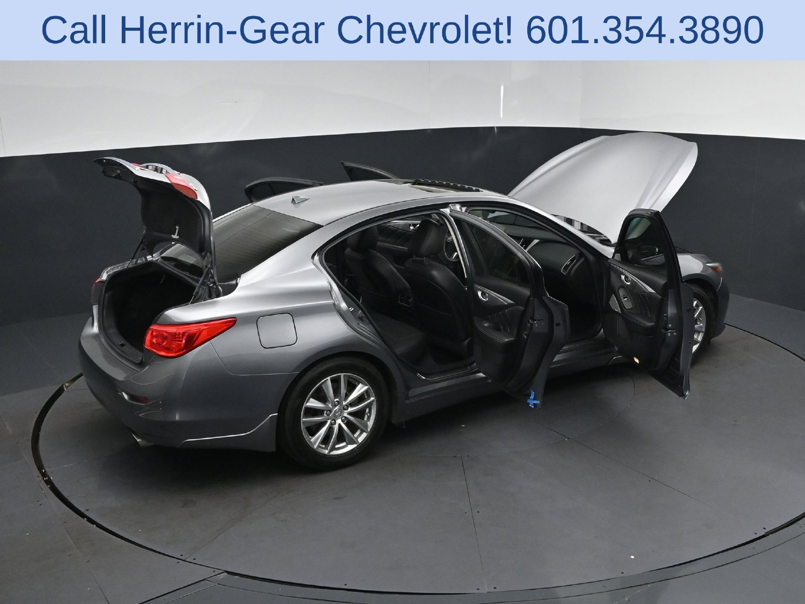 Used 2017 INFINITI Q50 3.0t Premium w/ 3.0T Premium Plus Package RWD image 49