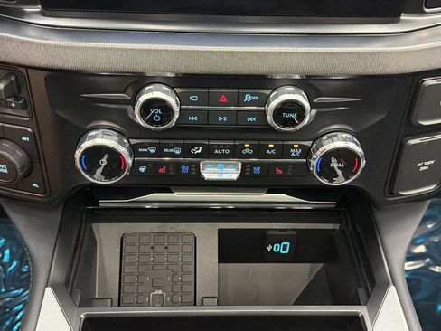 Used 2026 Ford F450 Platinum w/ FX4 Off-Road Package image 25