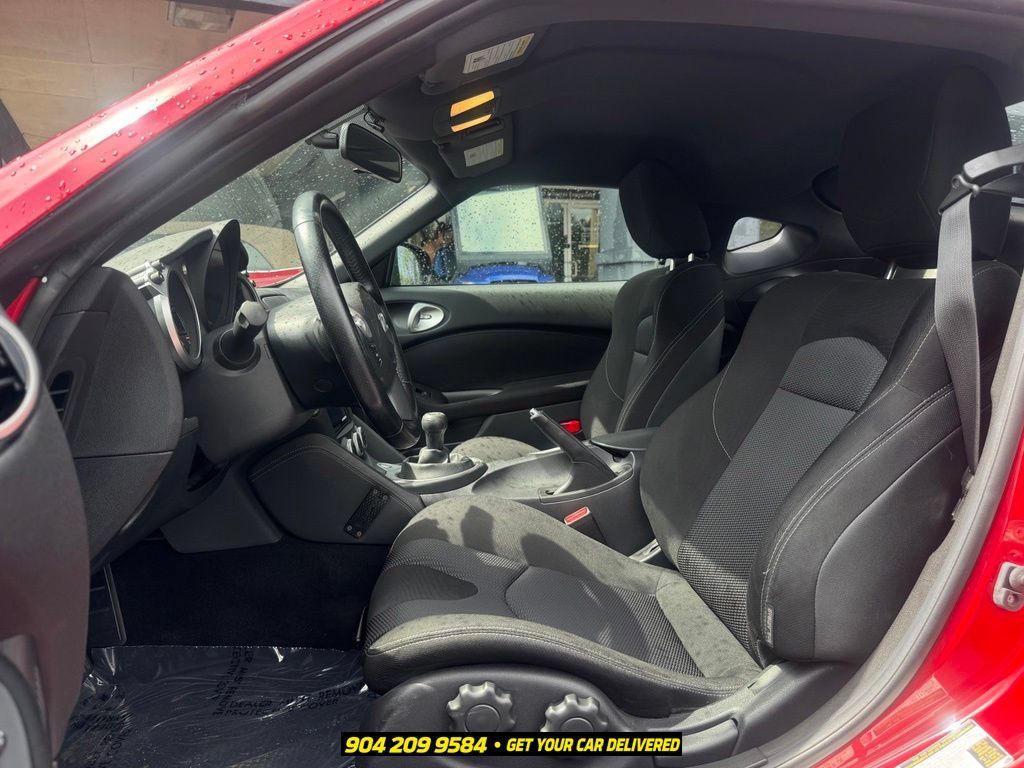 Used 2016 Nissan 370Z Coupe RWD image 25