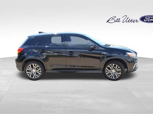 Used 2019 Mitsubishi Outlander Sport SE FWD image 4