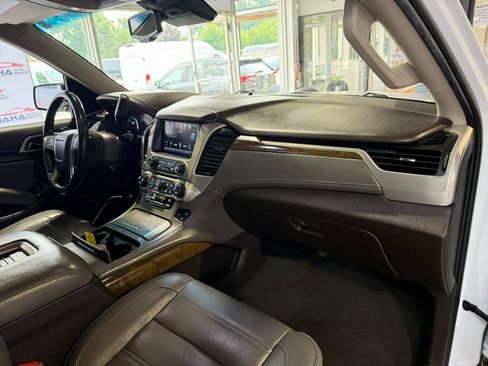 Used 2019 GMC Yukon Denali w/ Open Road Package AWD/4WD image 55