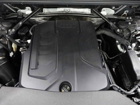 Certified 2025 Audi Q5 Premium Plus w/ Premium Plus image 40