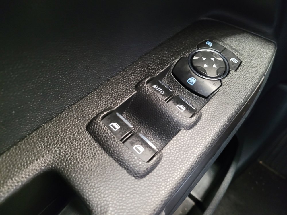 Used 2019 Ford EcoSport SE FWD image 27