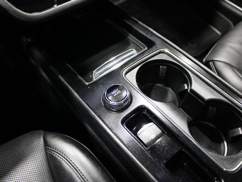 Used 2022 Lincoln Corsair AWD w/ Premium Package image 18
