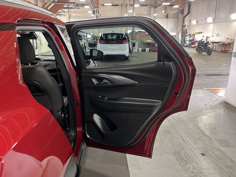 Certified 2023 Chevrolet TrailBlazer LT FWD image 24