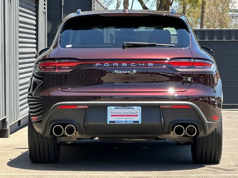 Certified 2024 Porsche Macan S AWD/4WD image 7