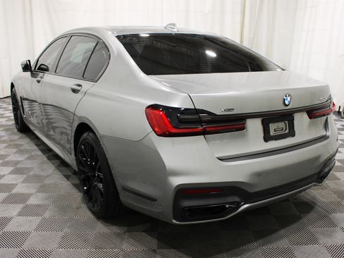 Used 2020 BMW 750i xDrive w/ Executive Package AWD/4WD image 37