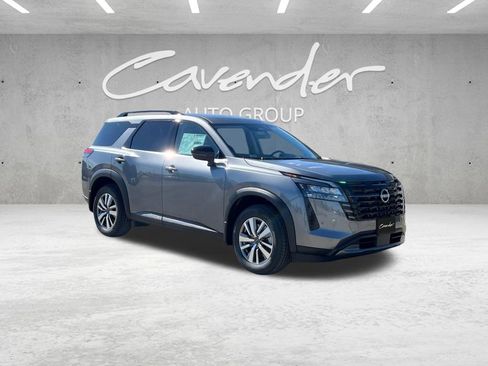 New 2026 Nissan Pathfinder SL FWD image 2