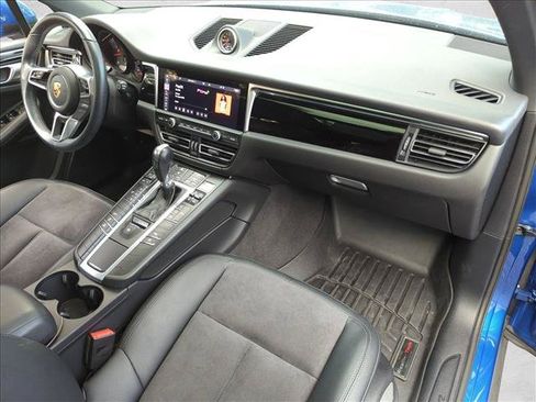 Used 2020 Porsche Macan AWD/4WD image 22