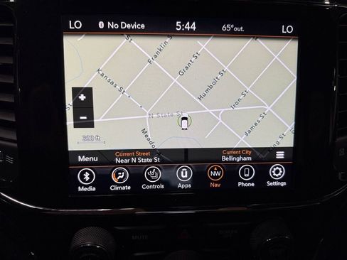 Used 2021 Jeep Grand Cherokee Altitude image 27