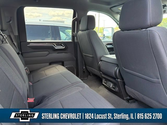 Used 2026 Chevrolet Silverado 2500 LT w/ Z71 Chrome Sport Edition AWD/4WD image 15
