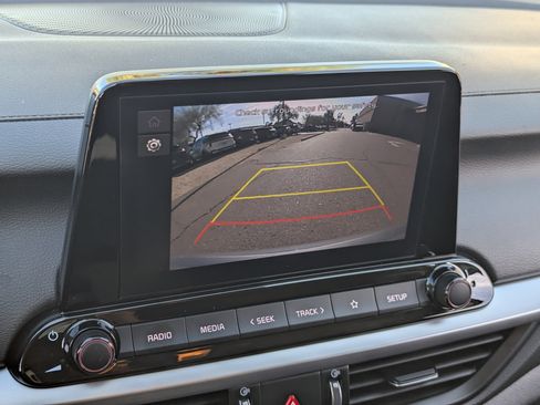 Certified 2024 Kia Forte LXS w/ LXS Technology Package image 24