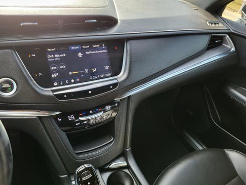 Used 2021 Cadillac XT5 Luxury image 4