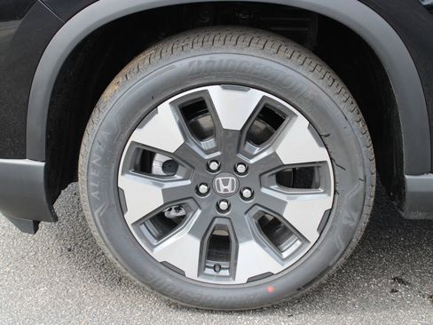 New 2026 Honda Pilot Elite image 13