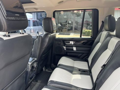 Used 2015 Land Rover LR4 HSE LUX AWD/4WD image 30