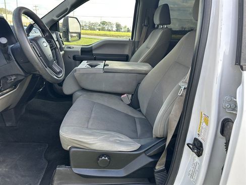 Used 2017 Ford F250 XL w/ STX Appearance Package image 12