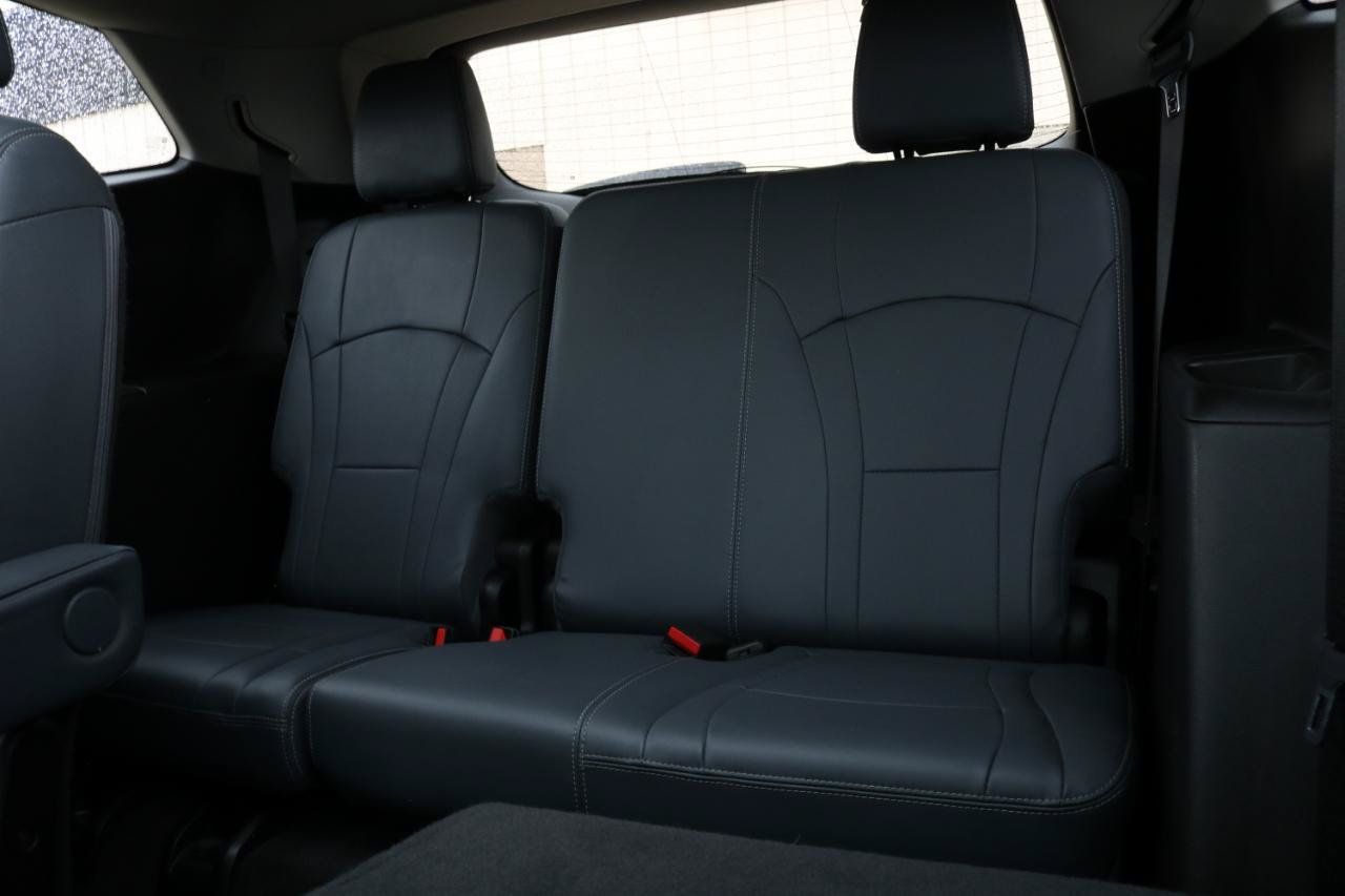 Used 2019 Buick Enclave Essence AWD/4WD image 41