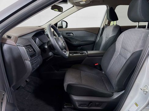 Certified 2023 Nissan Rogue SV image 17