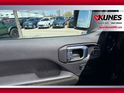 Used 2024 Jeep Wrangler Unlimited Rubicon 392 AWD/4WD image 5