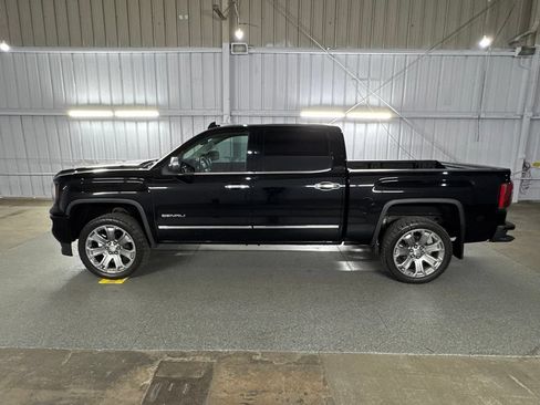 Used 2017 GMC Sierra 1500 Denali w/ Denali Ultimate Package AWD/4WD image 20