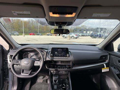 New 2026 Nissan Rogue SV AWD/4WD image 28