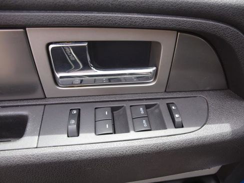 Used 2014 Ford F150 FX4 w/ Equipment Group 402A Luxury AWD/4WD image 8