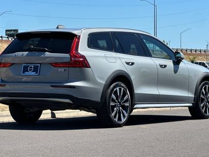 New 2026 Volvo V60 B5 Cross Country Ultra w/ Climate Package