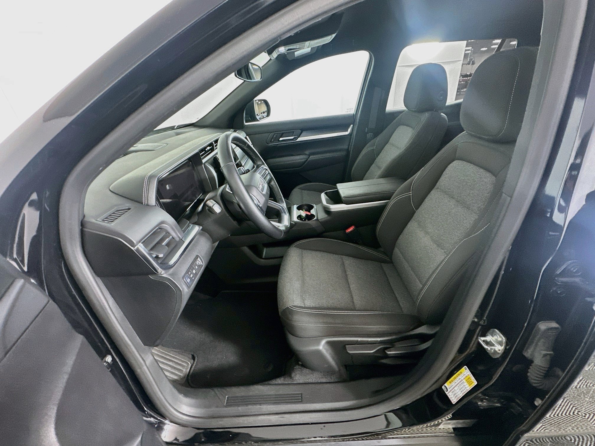 Used 2025 GMC Terrain Elevation FWD image 13
