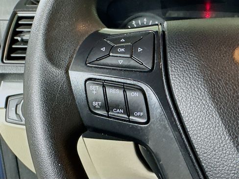 Used 2019 Ford Explorer FWD image 16