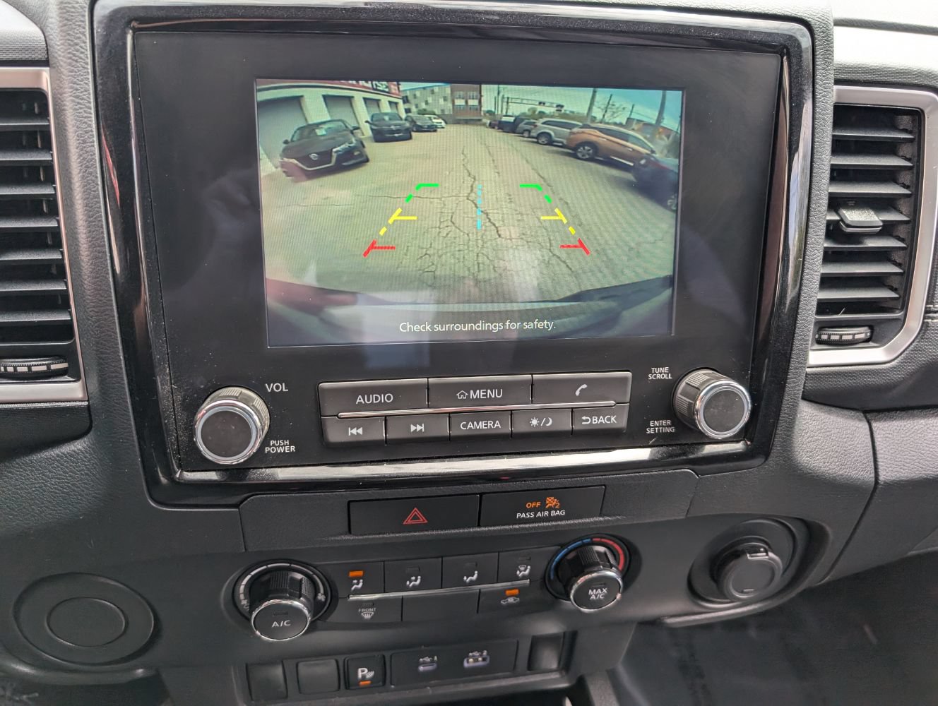 Used 2022 Nissan Frontier SV w/ Technology Package RWD image 23