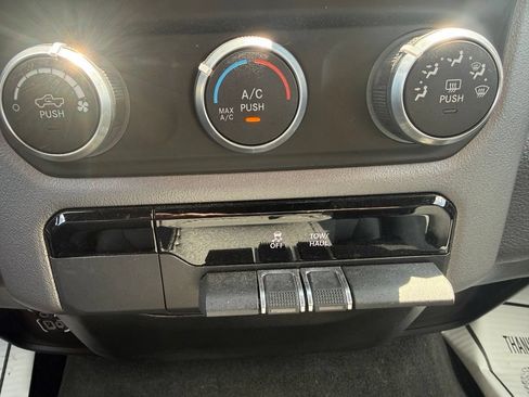 Used 2023 RAM 1500 Big Horn AWD/4WD image 22