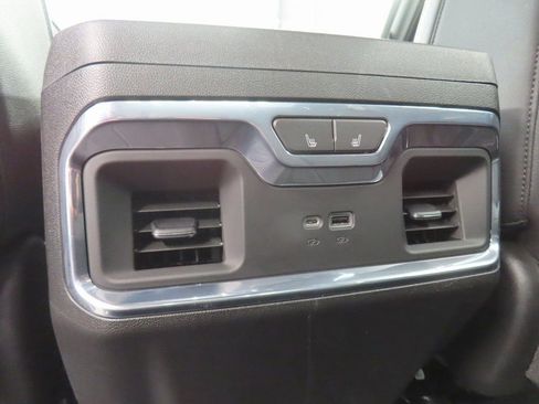 Used 2023 GMC Sierra 1500 SLT w/ SLT Premium Plus Package image 11