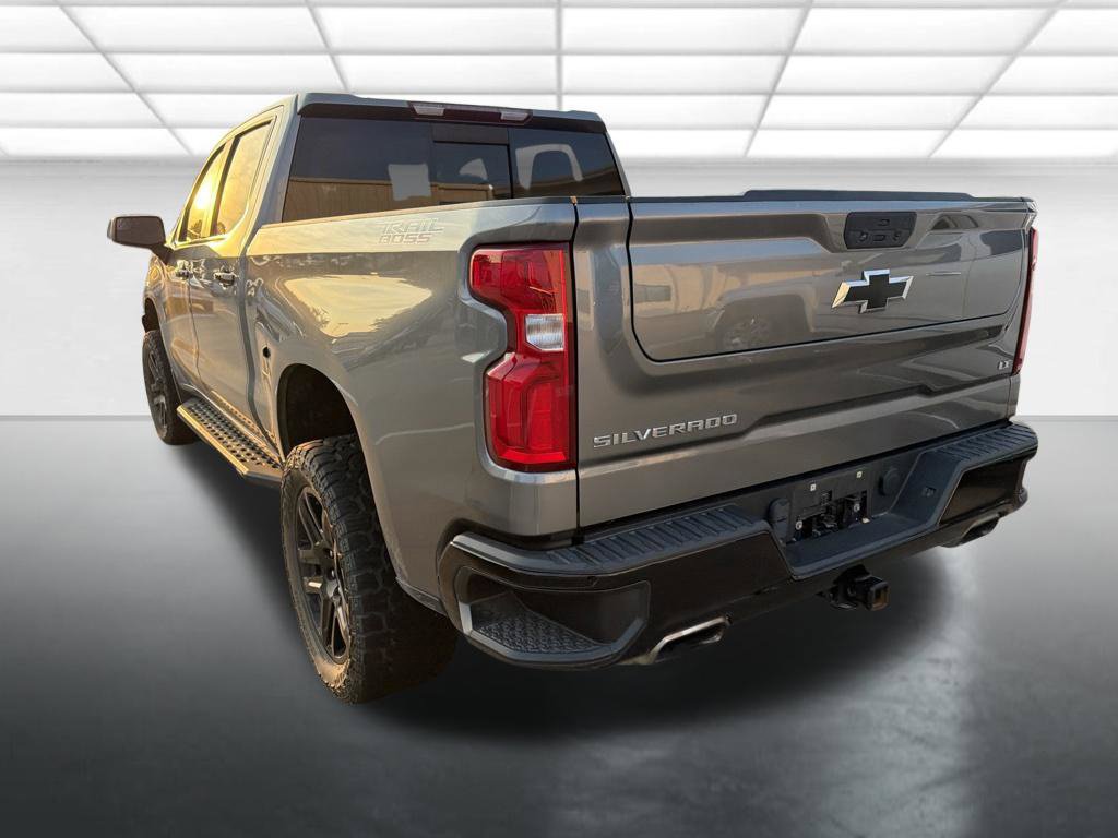 Used 2021 Chevrolet Silverado 1500 LT Trail Boss w/ Convenience Package II AWD/4WD image 4