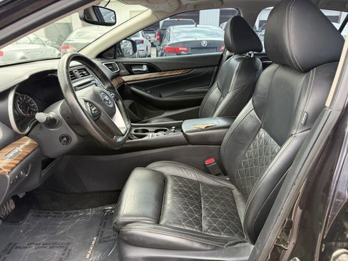 Used 2016 Nissan Maxima Platinum w/ Interior Lighting Package FWD image 2