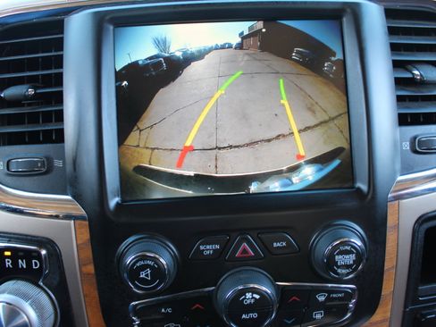 Used 2015 RAM 1500 Laramie Longhorn w/ Convenience Group image 32