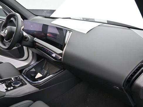 Used 2025 BMW X3 xDrive30i w/ Premium Package image 19